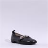 Wonders Lulu Flat Pump Disc Detail - Black Leather